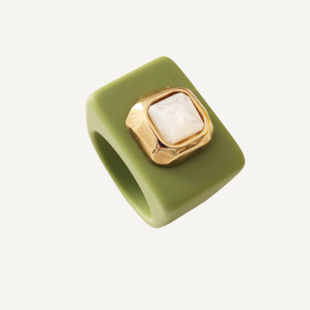 Large pistachio green ring with mother-of-pearl
