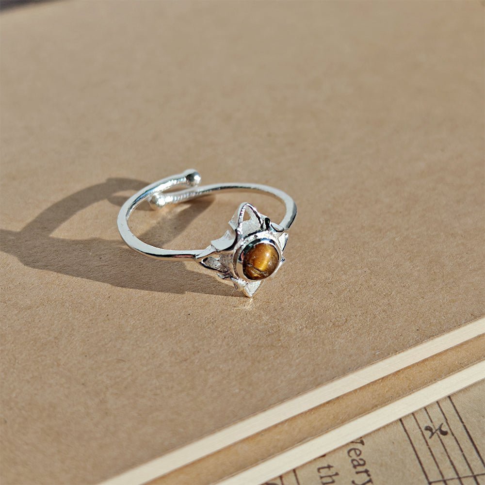 Anillo Nudo de Bruja "Wicca" con Ojo de Tigre - Plata de Ley 925