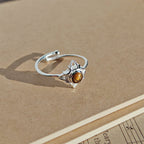 Anillo Nudo de Bruja "Wicca" con Ojo de Tigre - Plata de Ley 925