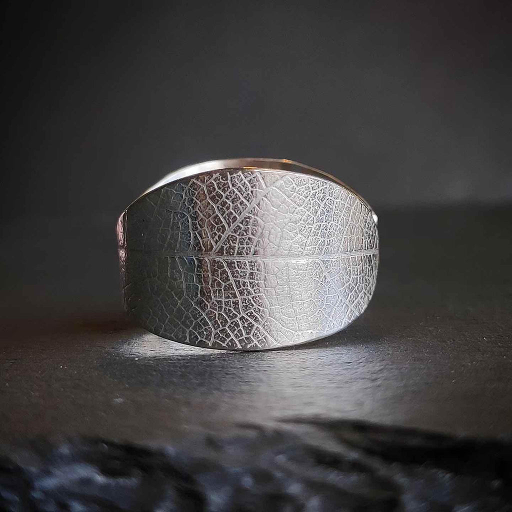 Anillo Hojas