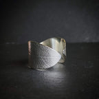 Anillo Hojas