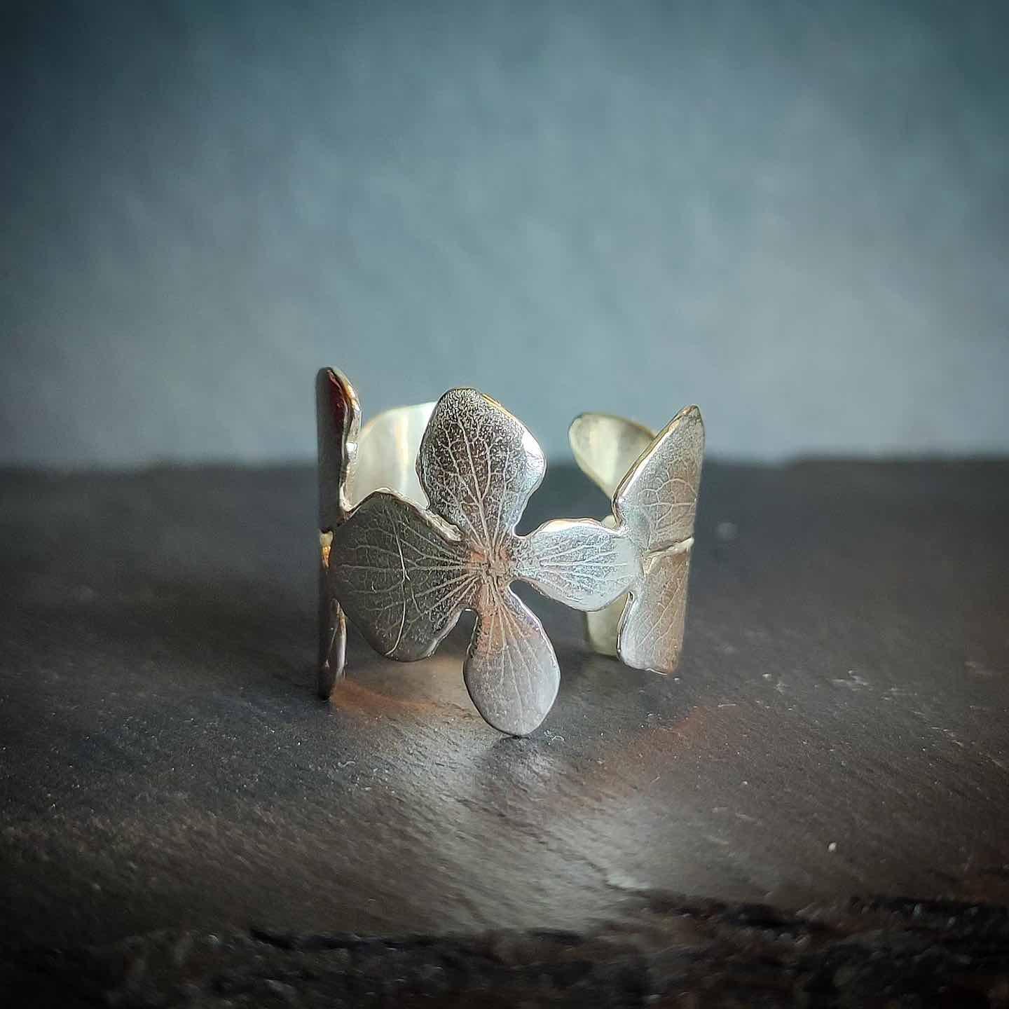 Anillo Hortensia