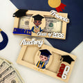 Gorra de Graduación Personalizada Personaje de Caricatura Porta Dinero de Madera Sobre para Dinero en Efectivo con Nombre y Año Regalo de Graduación para Graduados de la Clase 2026