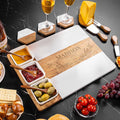 Juego de posavasos con tabla de cortar, bol y cuchara de mármol de acacia con nombre grabado y personalizado Made in USA Regalo de inauguración de la casa para la familia