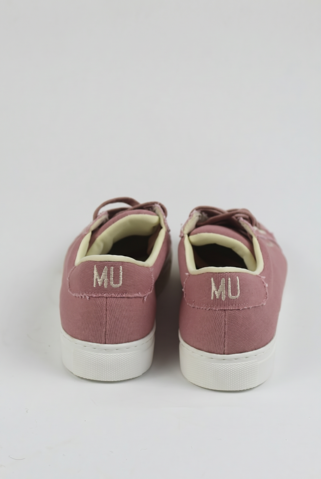 Paros MU22