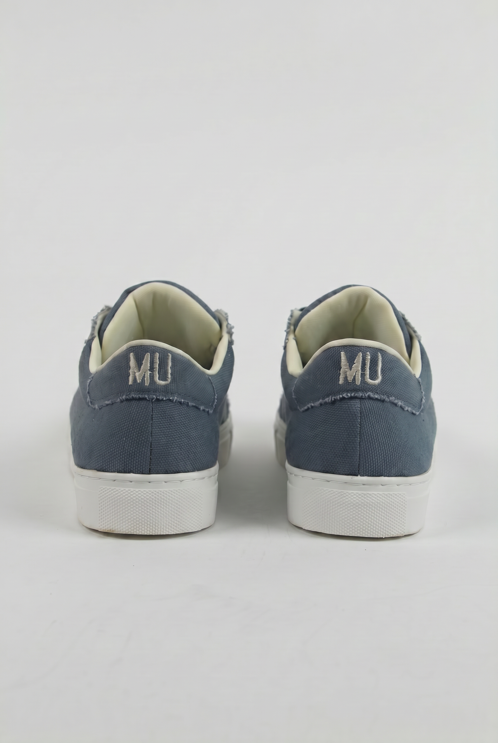 Paros MU24