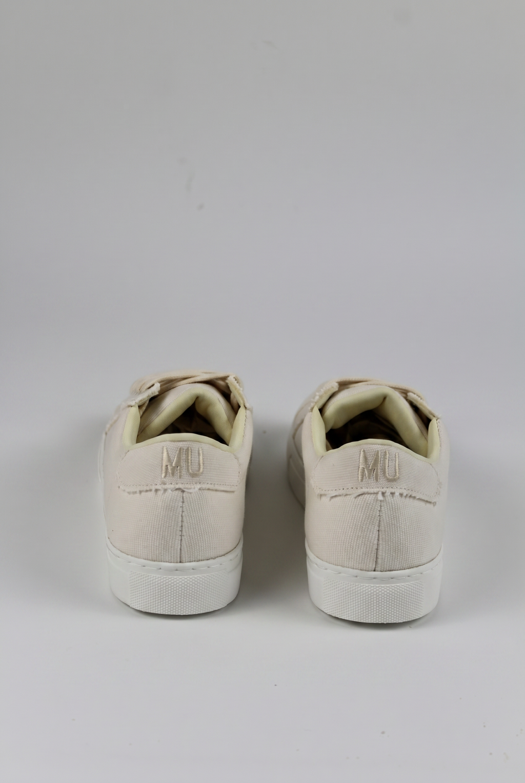 Paros MU21