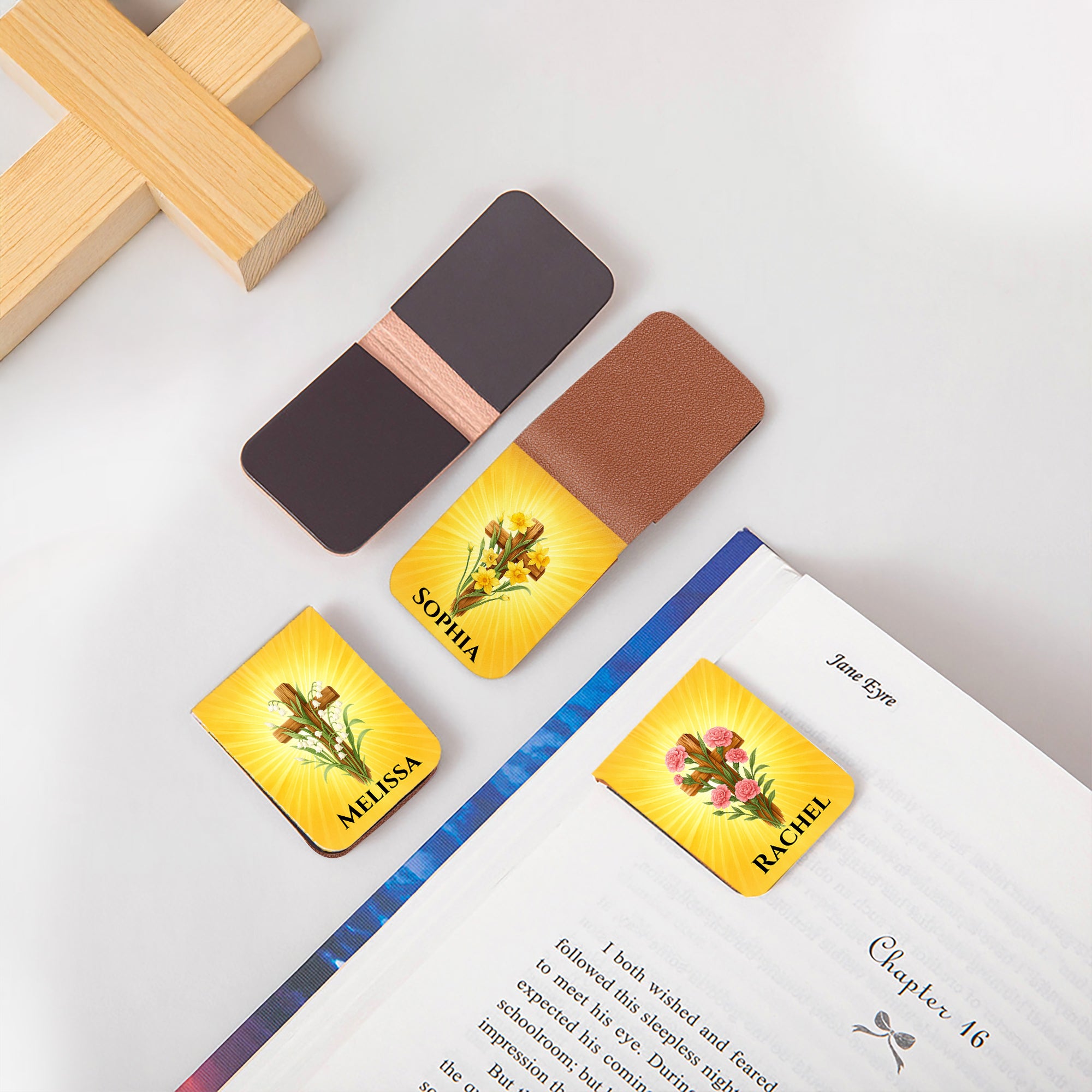 Cruz personalizada y flor de nacimiento de cuero de PU magnético Marcapáginas Clip con nombre Cumpleaños Bautizo Regalo para los ratones de biblioteca cristiana