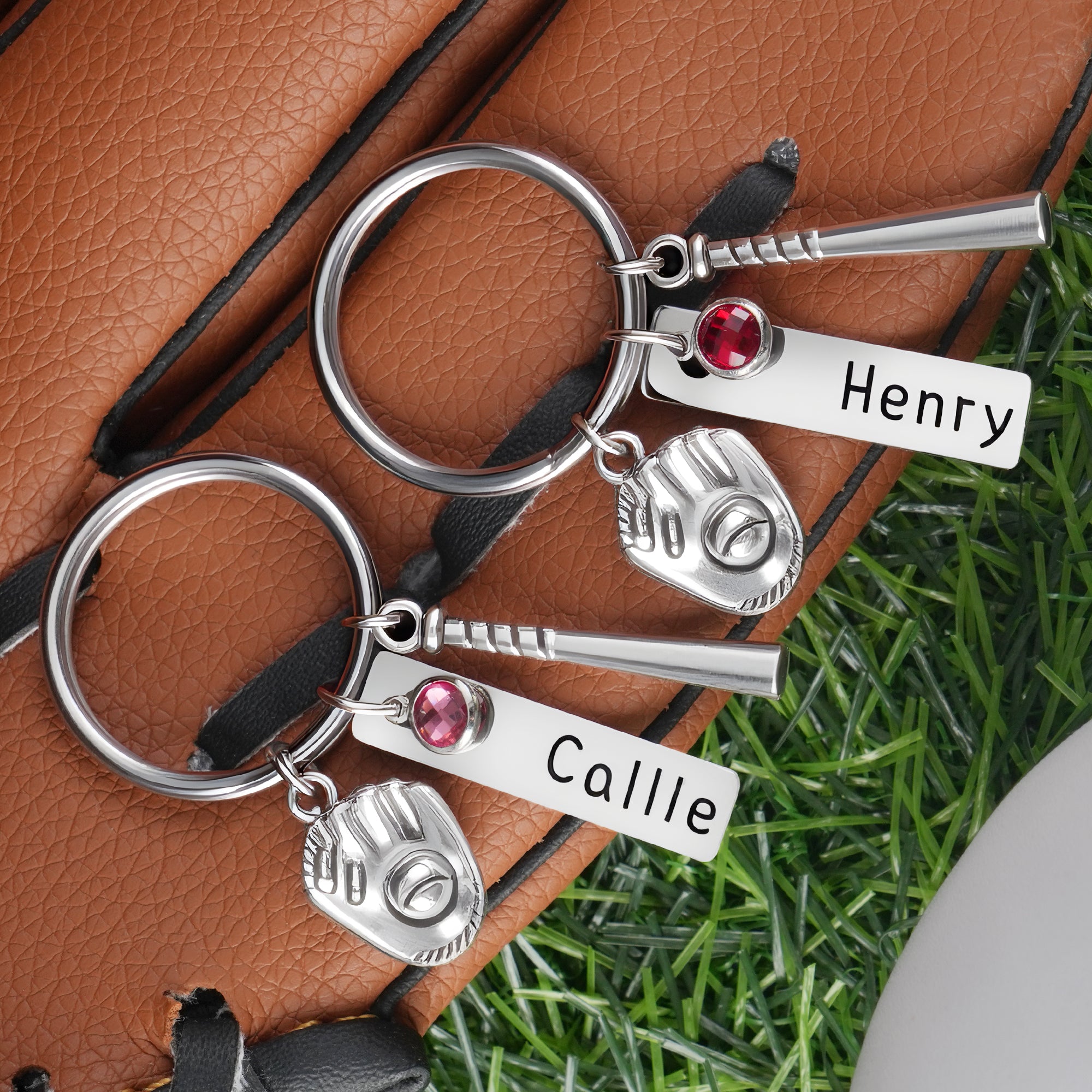 Llavero personalizado con piedra de nacimiento Softball Baseball Bat Glove Keychain with Engraved Name Game Day Team Birthday Gift for Sports Lover