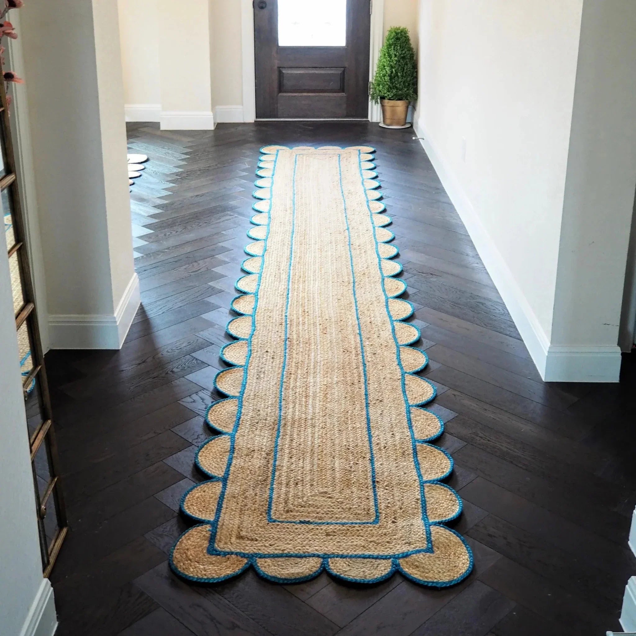 Blue Scalloped Border Jute Rug Runner