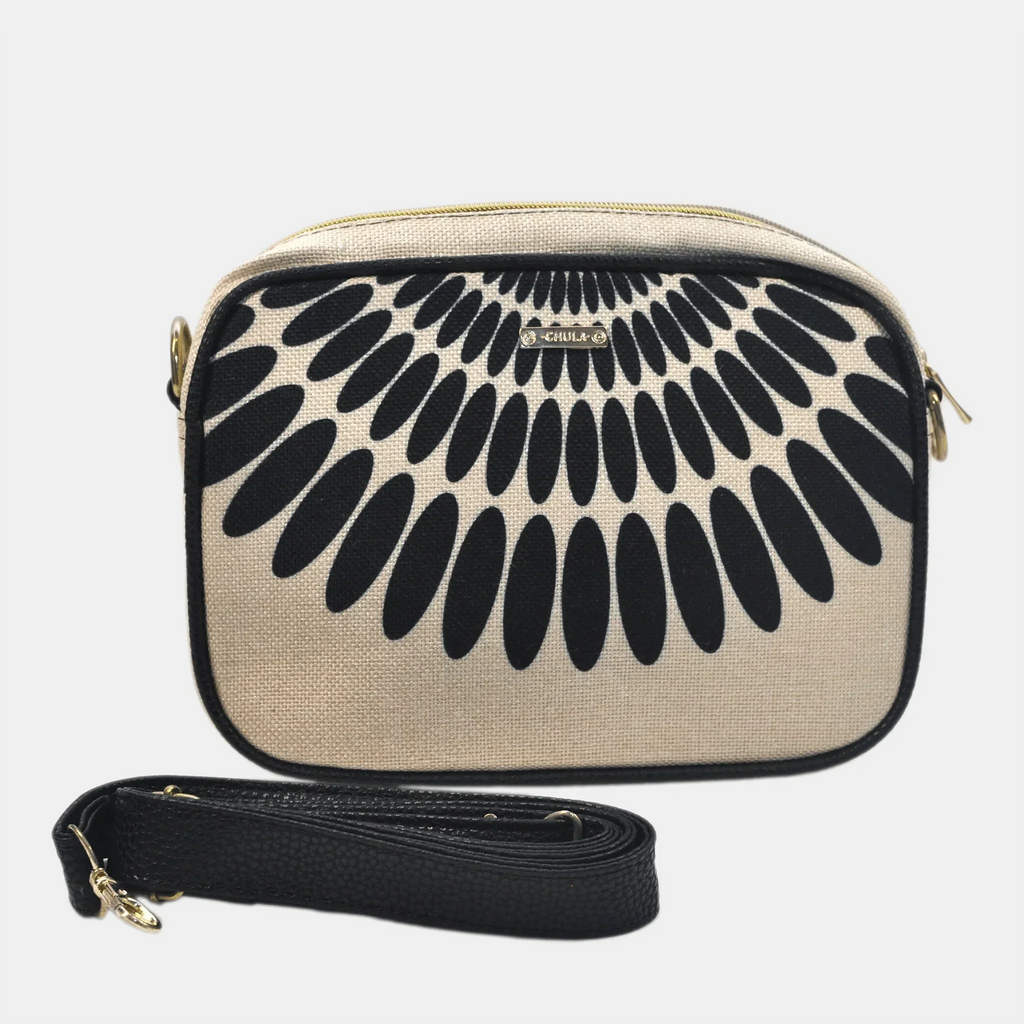 Bolso bandolera pequeño MIA Shoulder Petalos Negros | CHULA Tulum