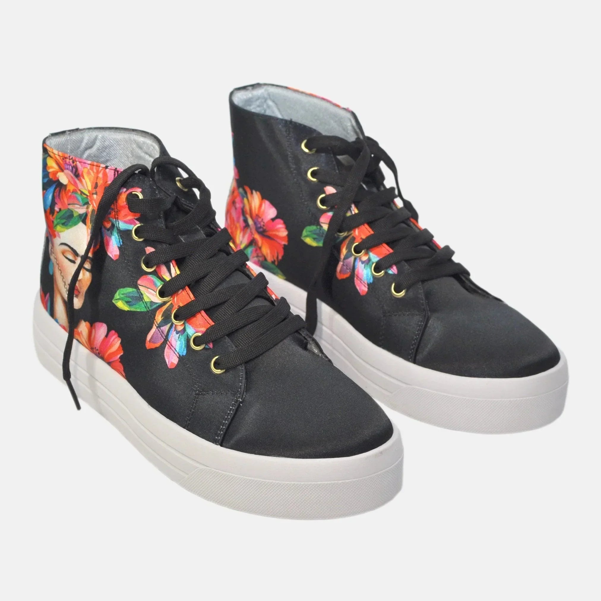 Botas Urbanas Altas de Mujer Frida Kahlo Red Daisies - Moda Sostenible | CHULA Tulum