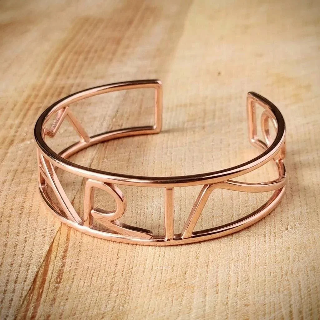 Brazalete Nombre Geométrico Personalizable