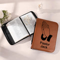 Manos orando personalizado PU cubierta de la Biblia de cuero con el nombre y el título de cumpleaños regalo de bautismo para los cristianos