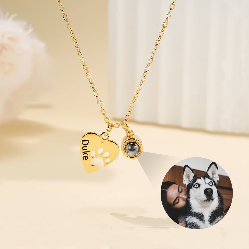 Collar personalizado de proyección de la pata del corazón con el nombre grabado Pet Loss Memorial Jewelry Birthday Gift for Pet Lovers Owners