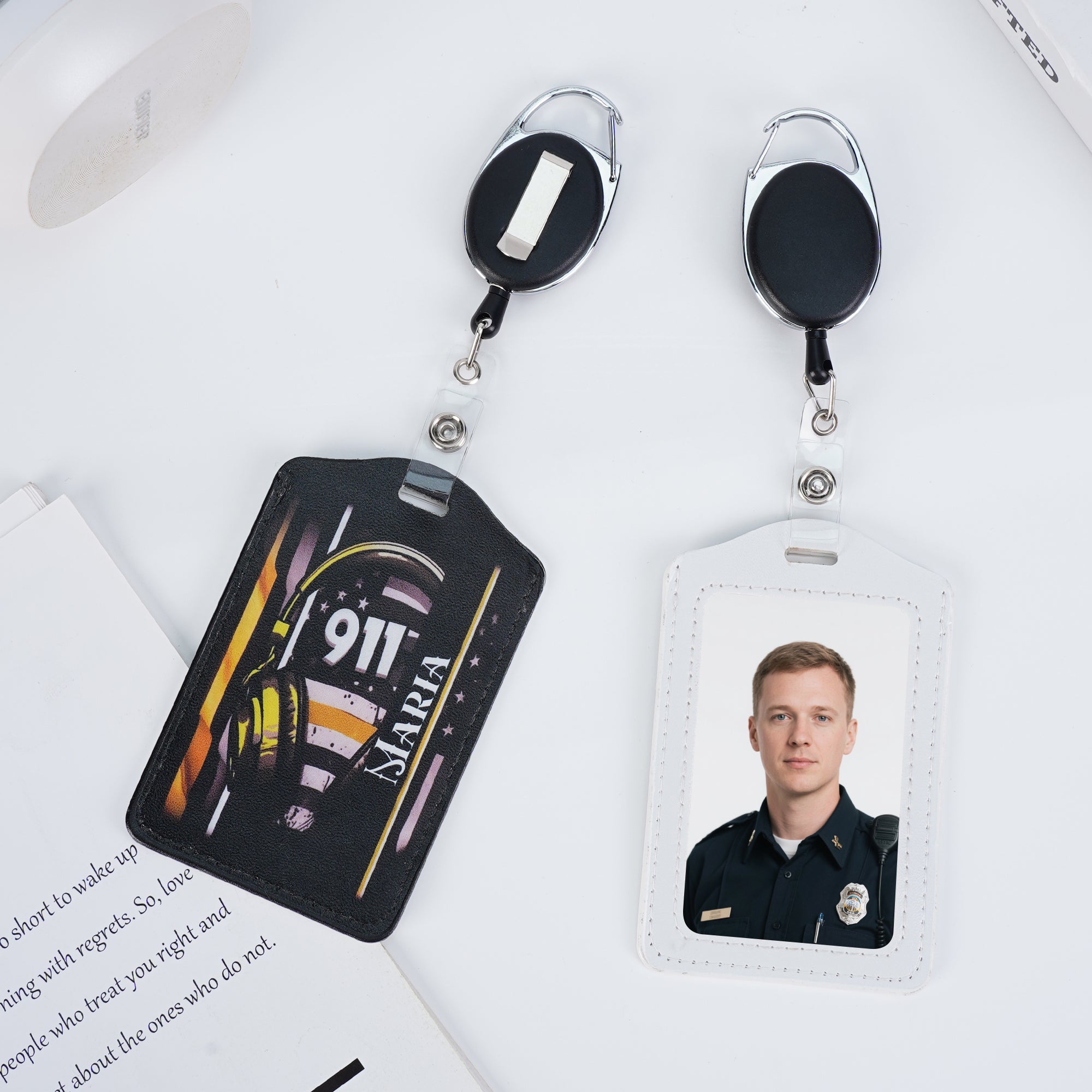 Regalo de cumpleaños para agentes de policía en piel de PU, con texto y llavero extensible.
