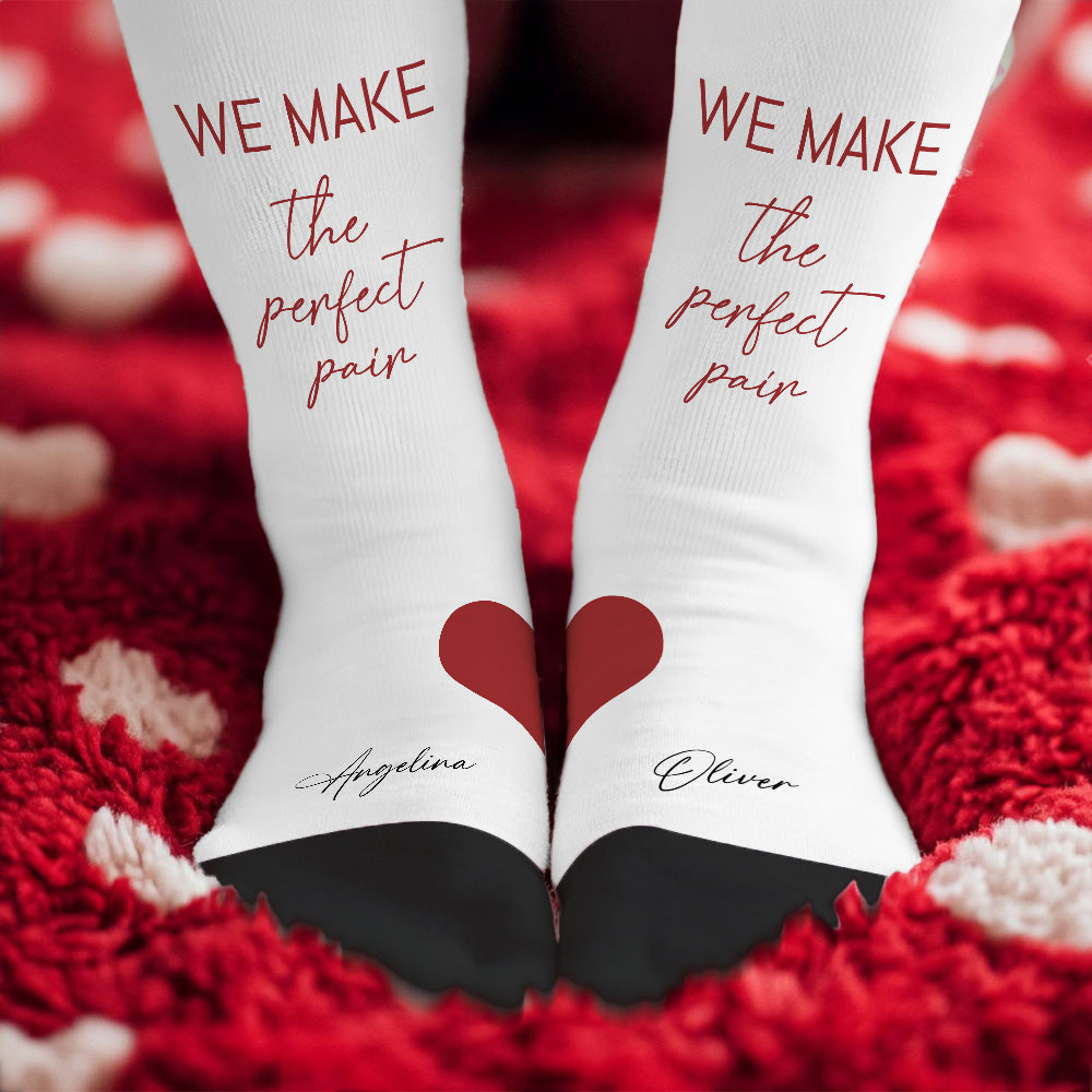 Personalizado We Make the Perfect Pair Set de 2 calcetines largos con nombres Aniversario Día de San Valentín Regalo de boda para pareja Recién casados