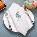 Personalizado lindo nombre bordado Peter Rabbit Servilleta de lino Pascua Decoración de la mesa Regalo de inauguración de la casa para los amigos de la familia