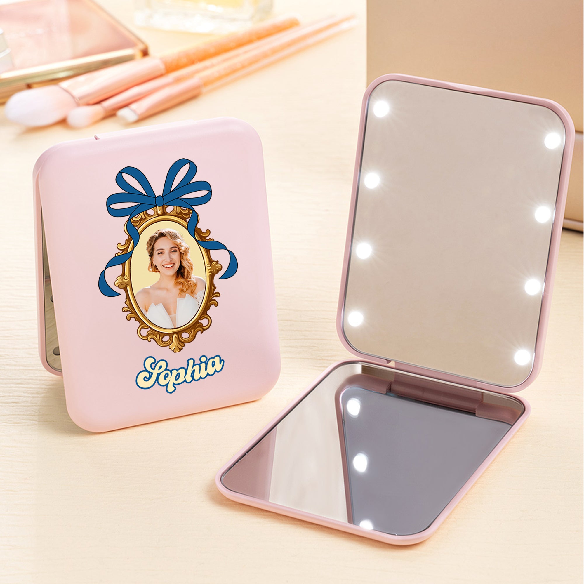 Marco de fotos de princesa personalizado Espejo de maquillaje de bolsillo con nombre y espejo LED Esenciales de viaje Regalo de cumpleaños para mujer