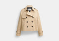 COACH® Women's Gabardina corta en Beige, Talla Mediano | Autre