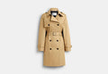 COACH® Women's Gabardina mediana en Beige, Talla Mediano | Autre