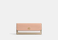 COACH® Women's Cartera Con Solapa Grande Mila Con Bloques De Color en Beige | Cuir