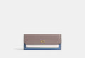 COACH® Women's Cartera Con Solapa Grande Mila Con Bloques De Color en Gris | Cuir