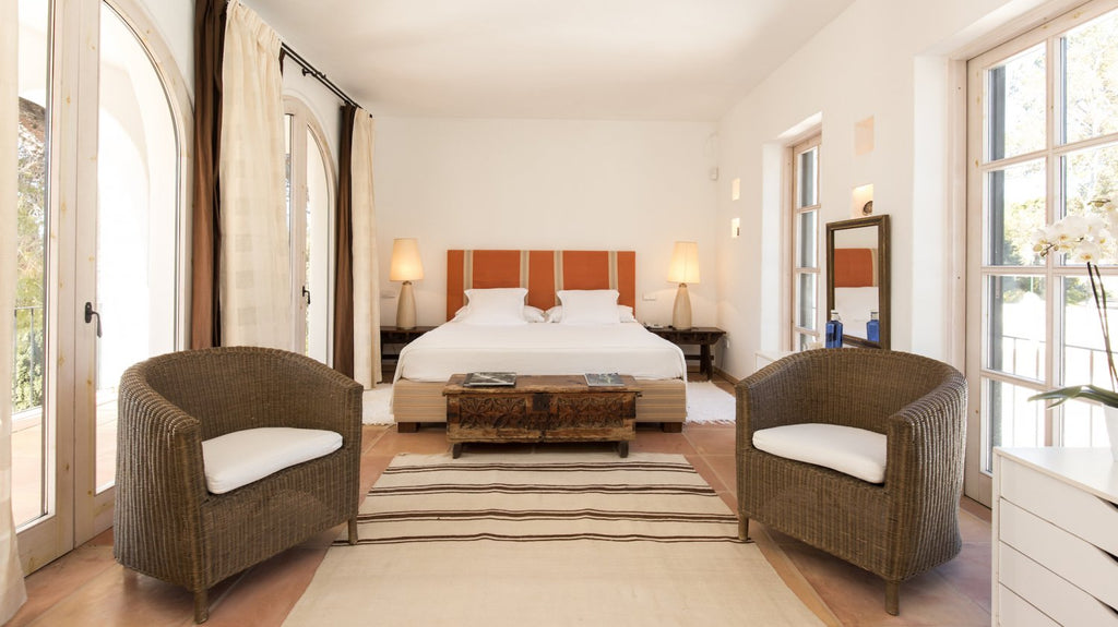 Peaceful Ibiza Villa Surrounded by Nature with a Tennis Court in Ibiza Town