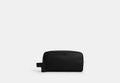 COACH® Men's Kit de viaje grande en Negro | Cuir