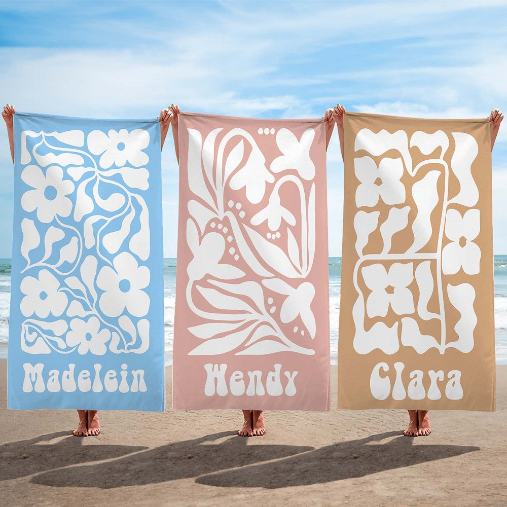 Toalla de playa de secado rápido personalizada con flores retro y nombre Fiesta en la playa al aire libre Regalo de cumpleaños esencial para ella