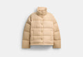COACH® Women's Chaqueta De Plumón De Firma en Beige, Talla Mediano | Nylon