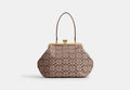 COACH® Women's Bolso Con Montura Kisslock Grande En Jacquard De Firma De Cristal en Castaño | Clous