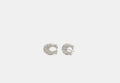 COACH® Women's Pendientes Tipo Dormilona Con C Esculpida en Gris | Métal