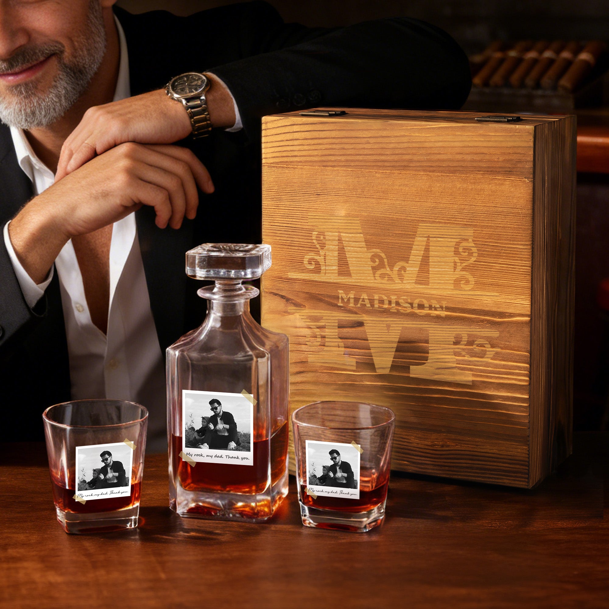 Decantador de whisky personalizado con foto Juego de 2 copas con nombre y texto grabados Cumpleaños Aniversario Día del Padre Regalo para hombre