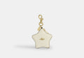 COACH® Women's Charm Para Bolso De Estrella En Piel De Firma en Amarillo | Cuir