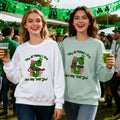 Personalizado Lucky Shamrock Beer Glass Polka Dots Initial Camiseta Sudadera con Nombre Pub Patty Essential Saint Patrick's Day Regalo para la Familia Niños