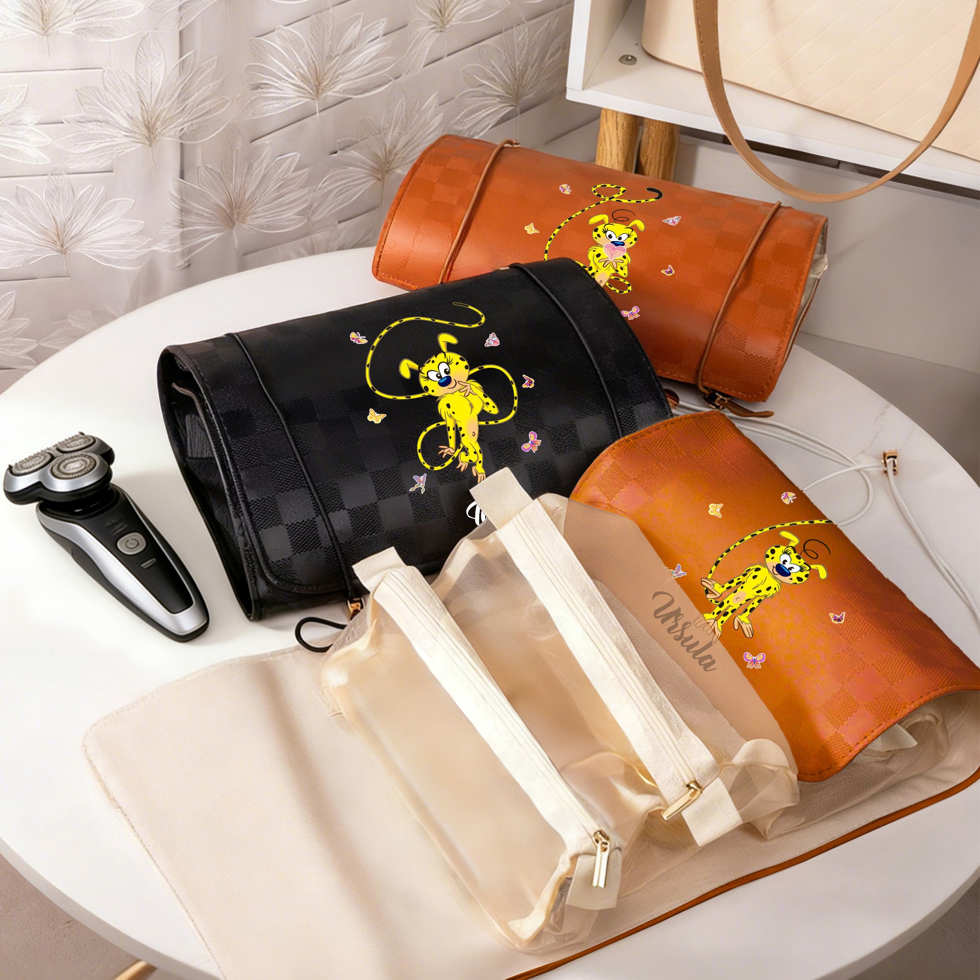 Marsupilami Personalizado Marsupilami Leopardo Amarillo Bolsa de Maquillaje de Piel de PU con Nombre Regalo de Cumpleaños Esencial de Viaje para Mujer | Callie × Marsupilami