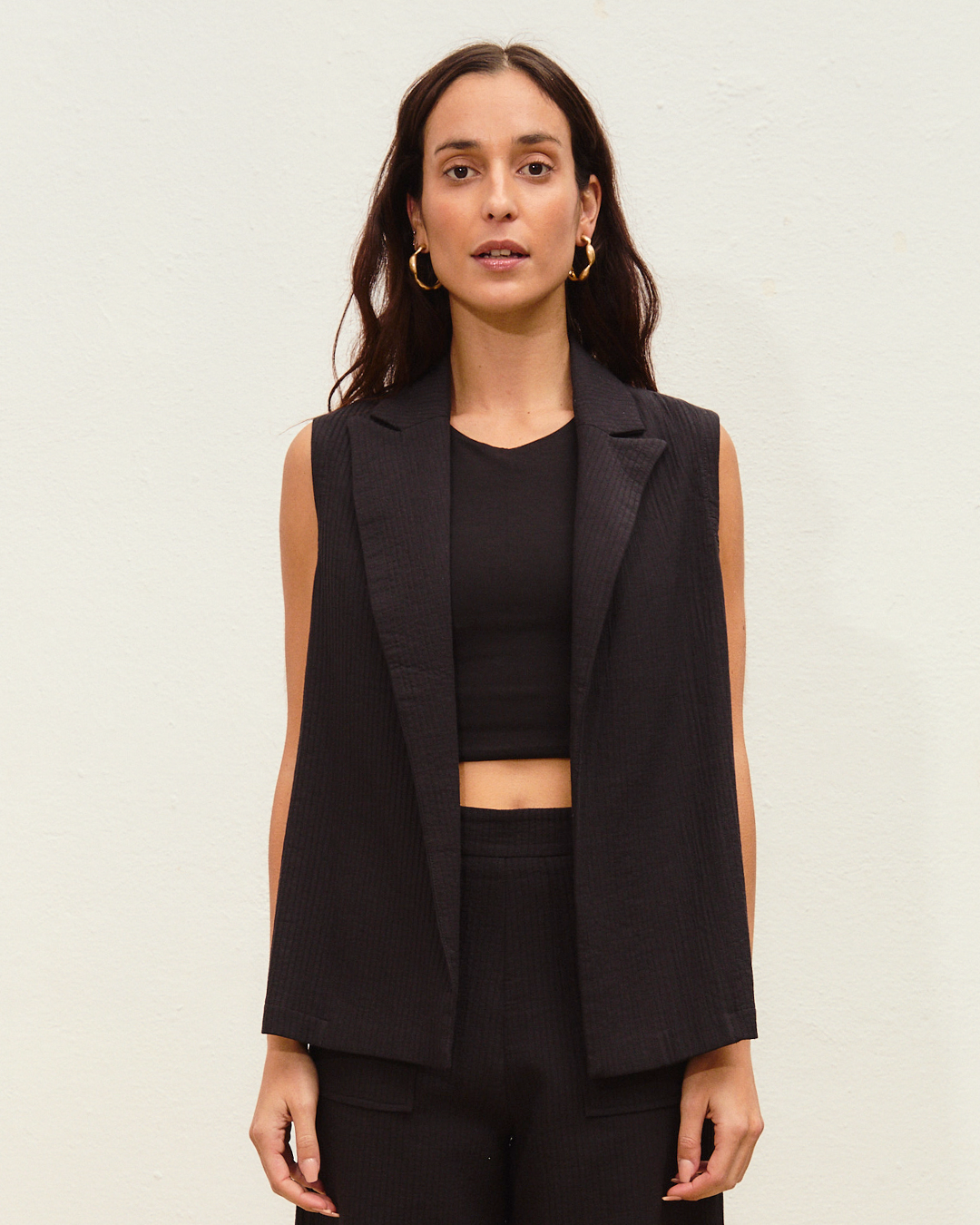 chaleco hana negro ▢