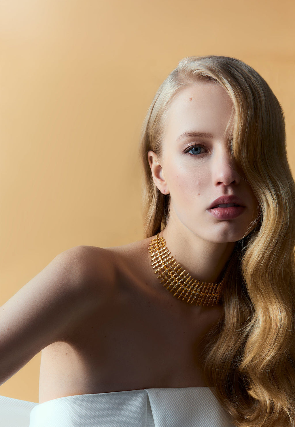 Choker Dorado Helia
