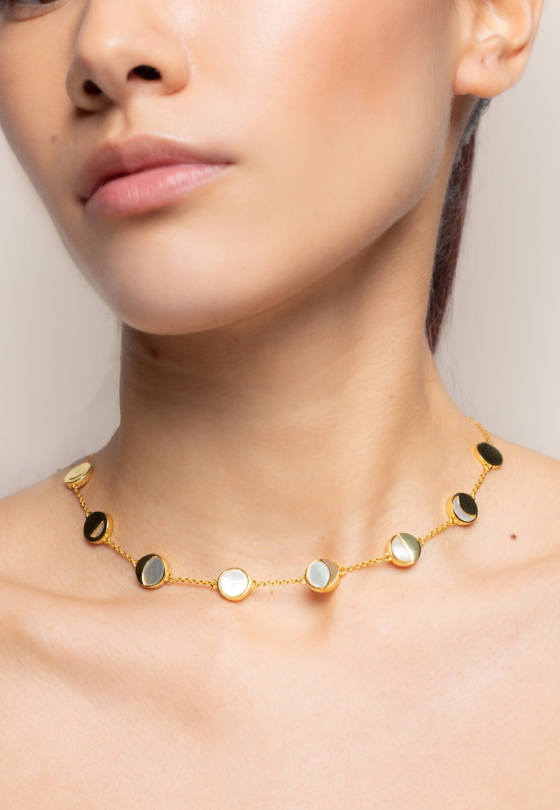 Moon Circulation Choker