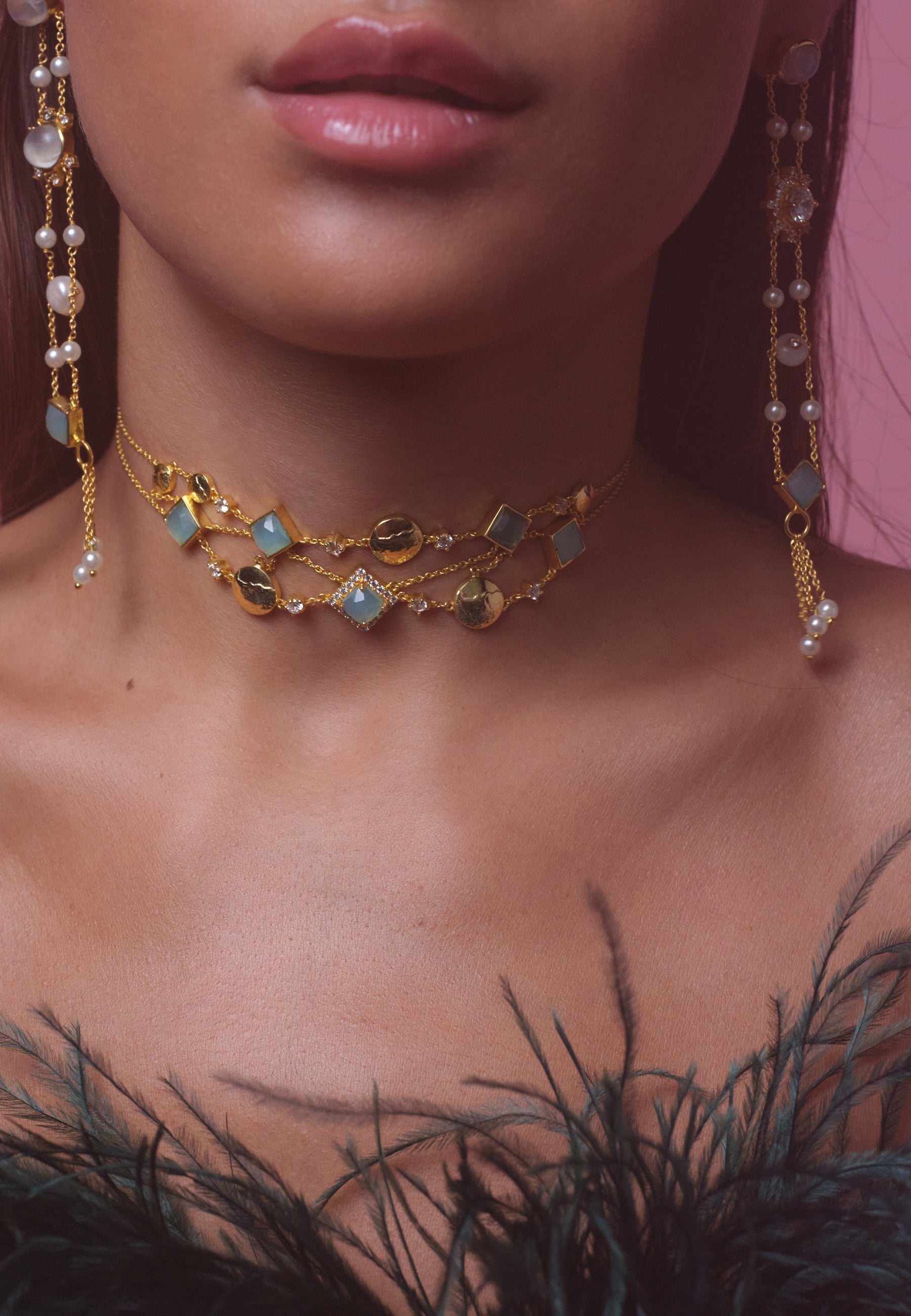 Choker Elara