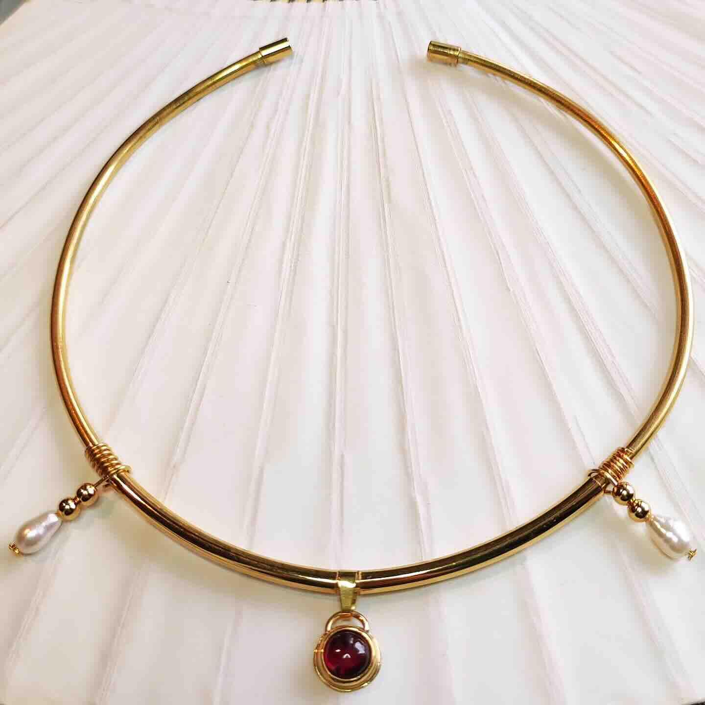 Choker Hypatia