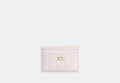 COACH® Women's Tarjetero básico con acolchado en Blanco | Cuir