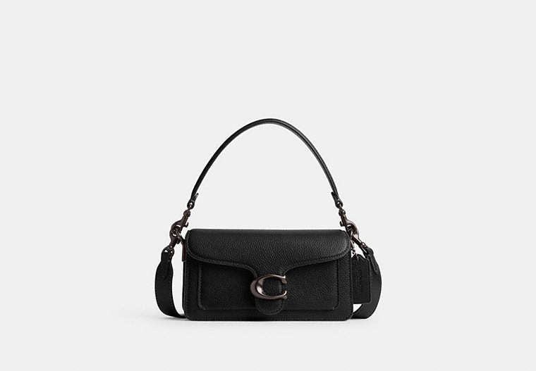 COACH® Women's Tabby Shoulder Bag 20 en Negro | Cuir