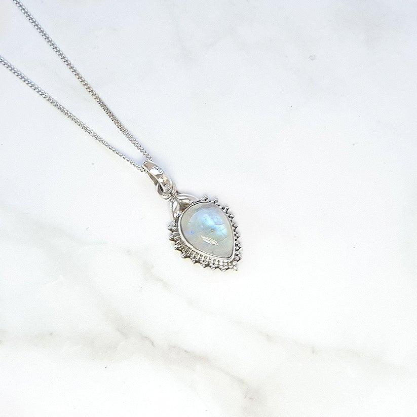 Colgante Agra Piedra de Luna y Plata de Ley 925