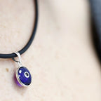 Colgante del Ojo Turco Azul Oscuro en Plata de Ley 925