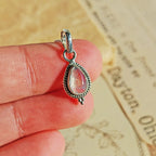 Colgante 'Dewi' Piedra de Luna y Plata de Ley 925