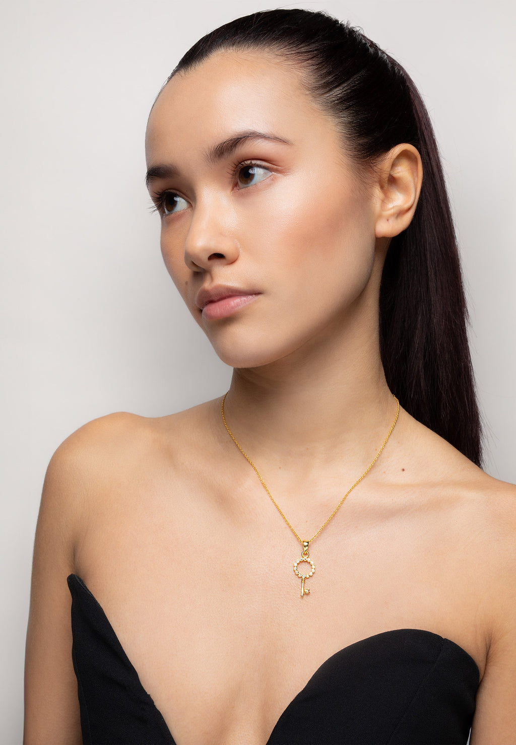 Collar The Key to Universe