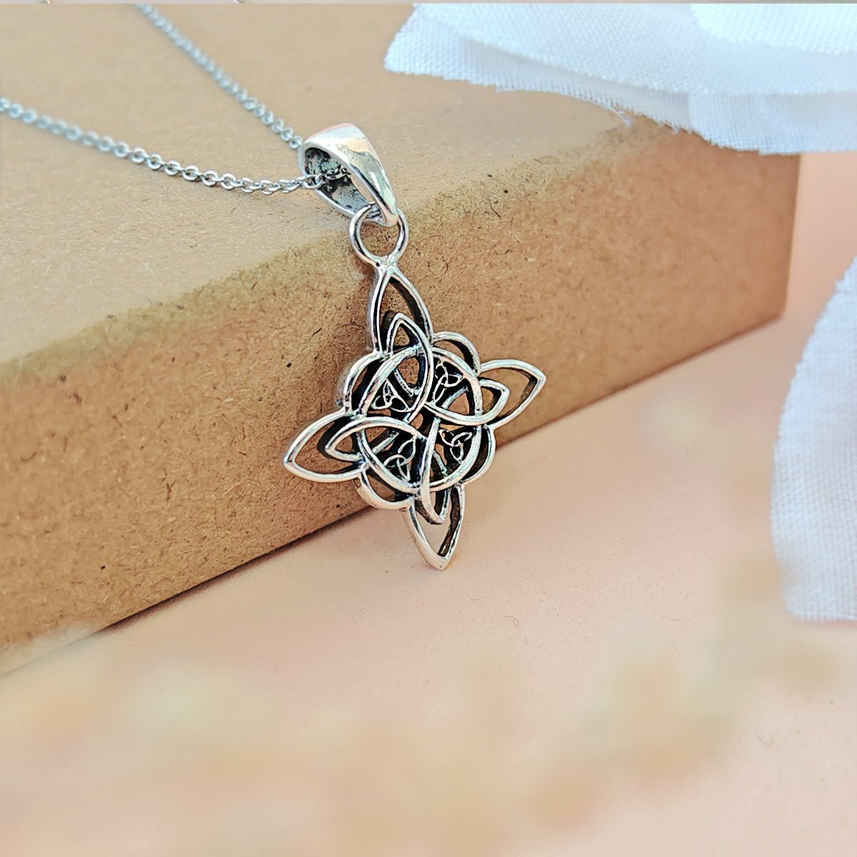 Witch Knot and Triquetra Pendant in 925 Sterling Silver