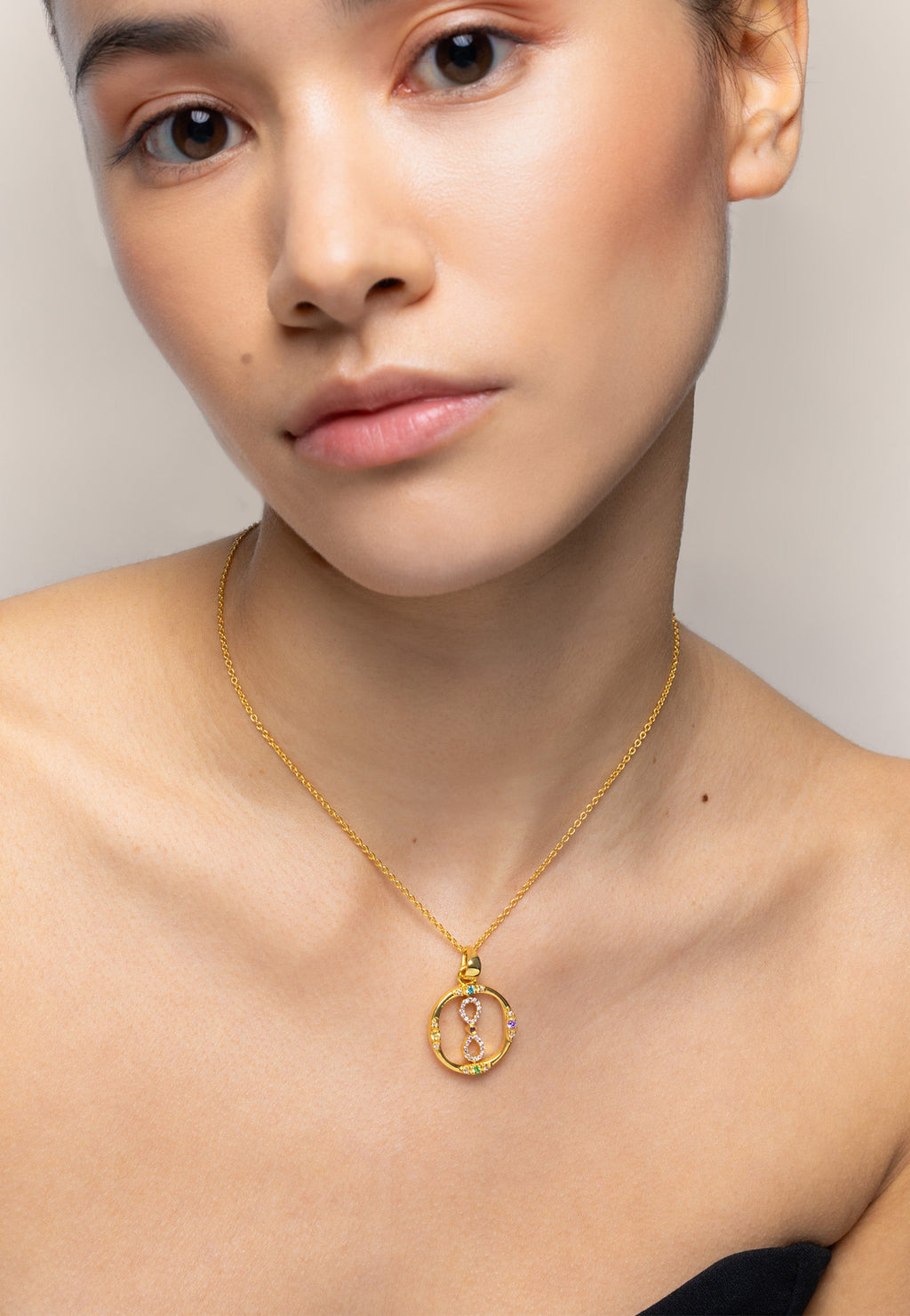 Collar The World